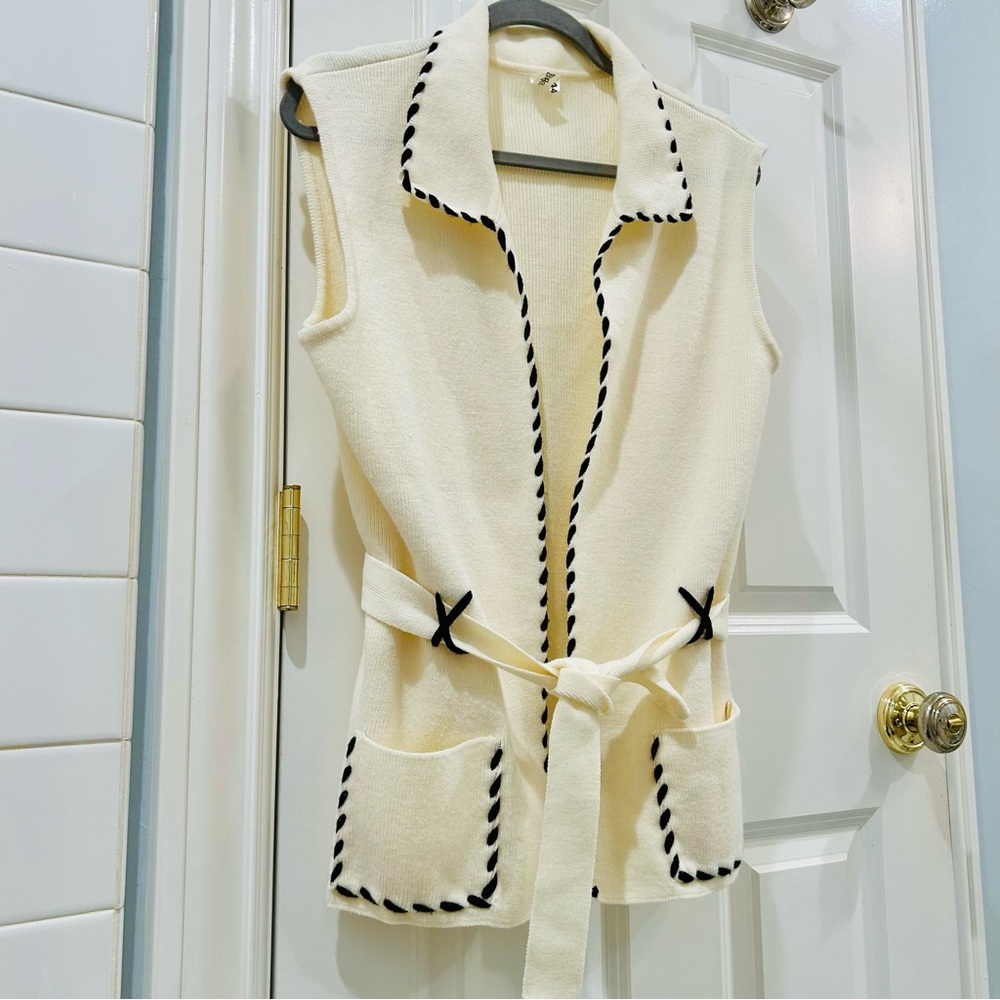 Vintage Cream Knit Cardigan Whipstitch Black Trim Vest Sleeveless - Picture 2 of 13